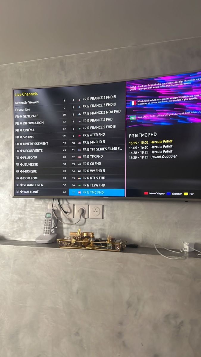 David M customer review photo showing 4K sports streaming display